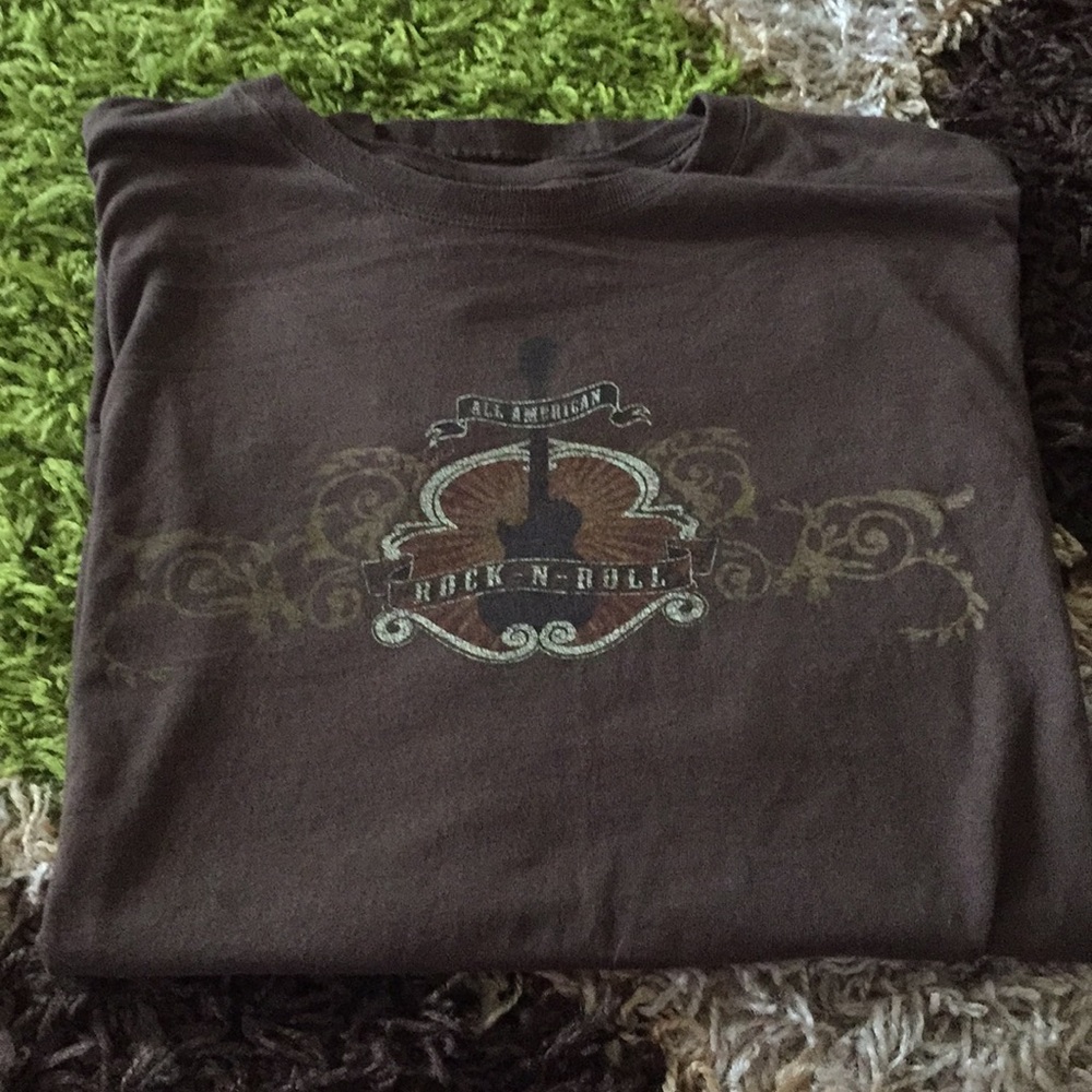 Good shirt used once